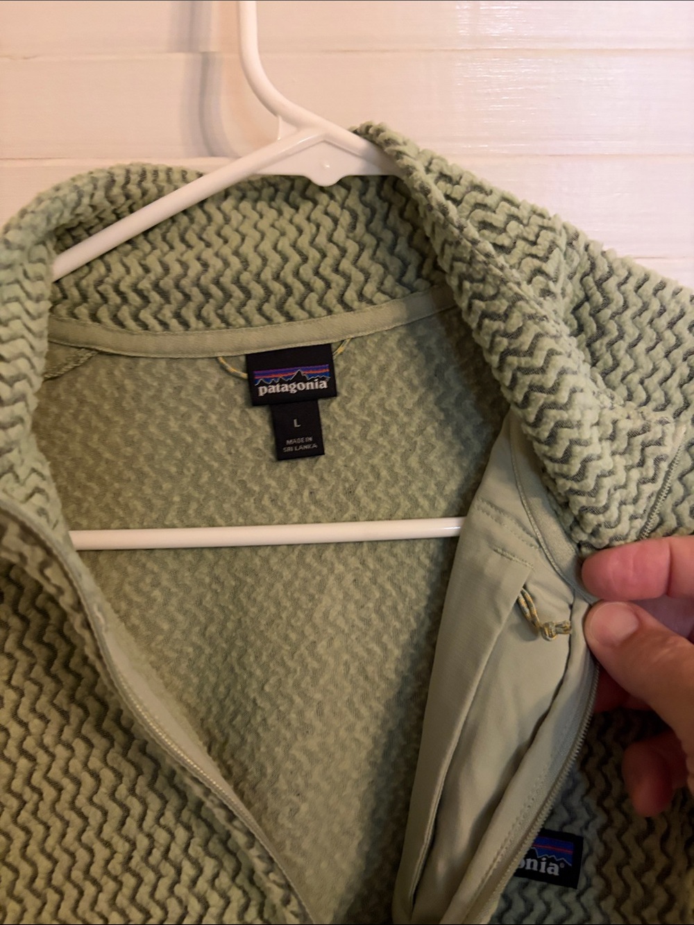 Patagonia R1 pullover - Picture 3 of 7